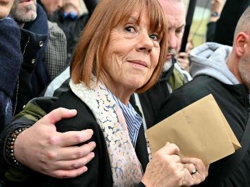 Tras la publicación de su autobiografía, la mujer de 73 años afirmó que siempre estará disponible para apoyar a todas las mujeres que necesiten ayuda. AFP