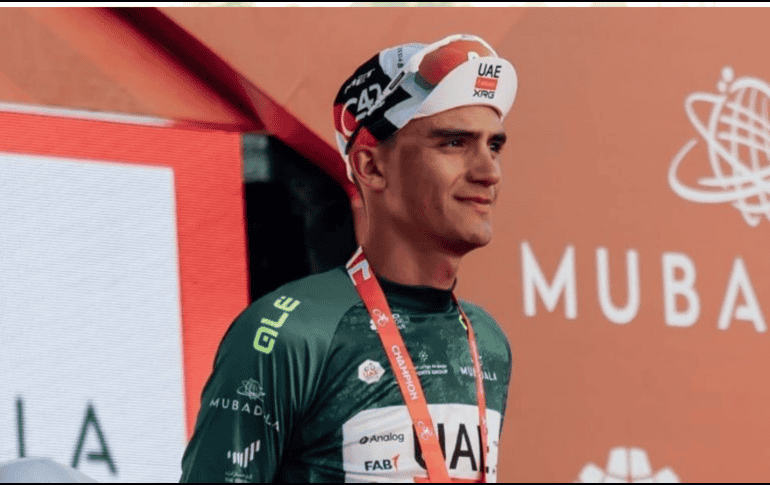 Del Toro ya había tenido actuaciones sobresalientes, incluyendo victorias parciales en otras competencias internacionales y una destacada participación en el Giro de Italia 2025. INSTAGRAM/@uae_team_emirates