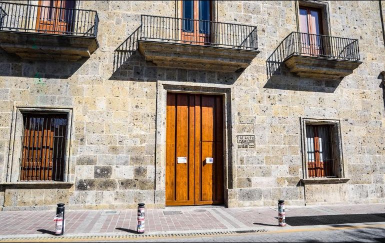 Siguen los cierres. Recintos ubicados en el corazón de Guadalajara mantienen sus puertas cerradas. EL INFORMADOR / A. Navarro