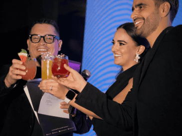 Erick Jiménez, Paola Núñez y Alejandro Calderón fueron los anfitriones esa noche / Foto: M.Ruizvelasco