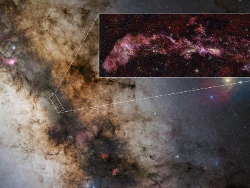 La imagen revela una compleja red de filamentos de gas cósmico con un detalle sin precedentes.  EFE/ Alma/ S. Longmore- Observatorio Europeo Austral