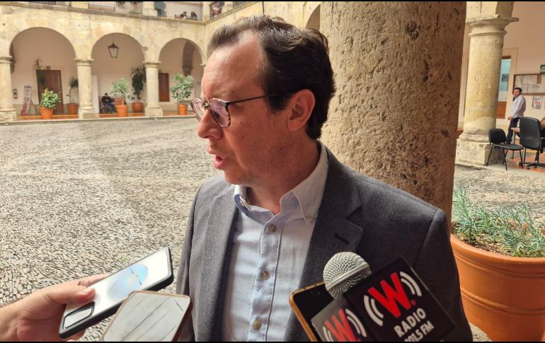 El presidente de la comisión correspondiente, Alejandro Barragán, explicó que este punto ha generado controversia entre algunos grupos parlamentarios para dar luz verde a dichas leyes. ALEJANDRO BARRAGÁN