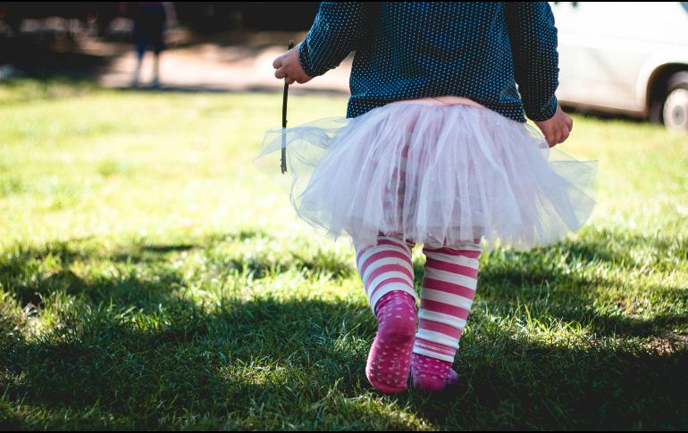 En cuanto a la violencia digital, la investigación indica que al crecer y acceder a internet y redes sociales, las niñas se enfrentan a maltrato y acoso sexual en línea. Unsplash