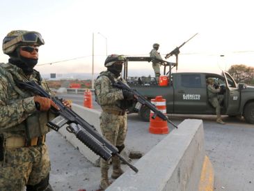Los ciudadanos se mantienen en alerta, pues personal del Ejército Mexicano arribó en tanquetas e incluso un helicóptero aterrizó en una de las zonas ejidales. EFE/F. Guasco