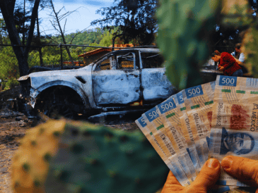 El control de sus gastos está detallado en diversas hojas hechas a mano o a computadora en las que se documentó los cientos de miles de pesos que pagó bajo diversas claves. EFE / ARCHIVO