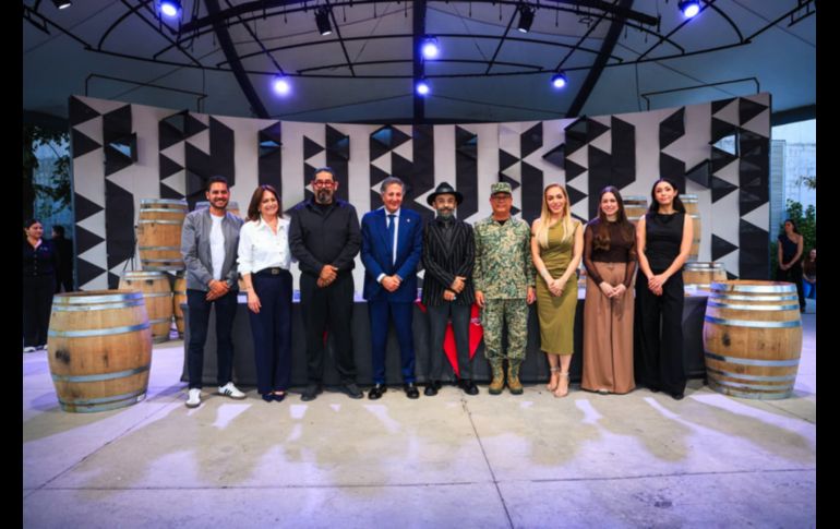 El Gobierno de Zapopan, realizó la entrega de 48 barricas a igual número de creadoras y creadores del municipio, quienes desarrollarán intervenciones plásticas bajo una línea conceptual definida. EL INFORMADOR / J. Acosta