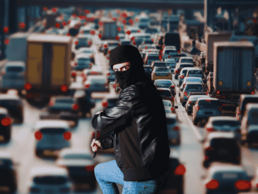 En cuanto al comportamiento por entidad, el Estado de México continúa como la entidad con mayor número absoluto de robos, con 12 mil 786 unidades. ESPECIAL / CANVA