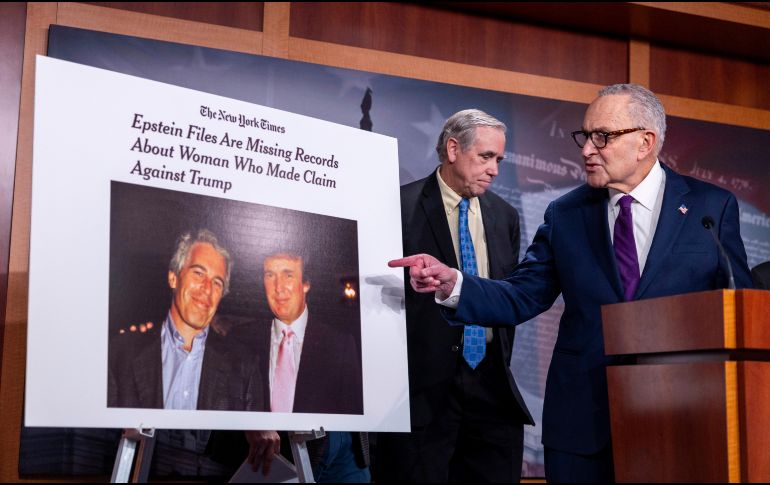 Legisladores demócratas señalan contradicciones en la Administración y exigen que Trump responda por los archivos del caso Epstein. EFE/ARCHIVO