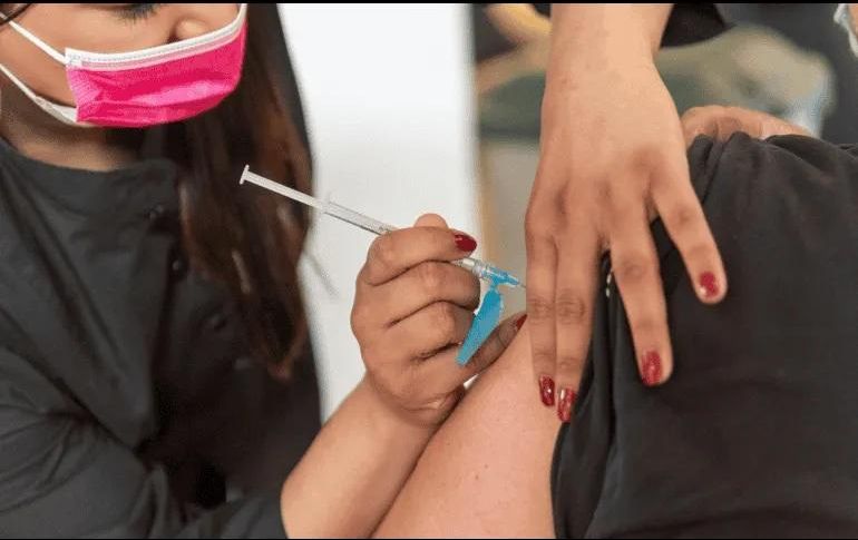 A la fecha se han aplicado mil 614 915 dosis de vacunas en la capital. ESPECIAL