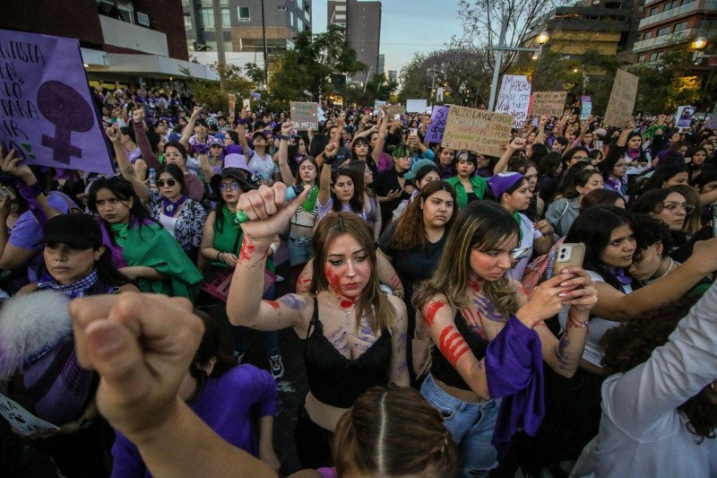 Este símbolo se consolida como un ícono global de resistencia, sororidad y defensa de los derechos de las mujeres. EL INFORMADOR / ARCHIVO