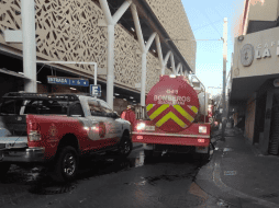 Policía Vial Jalisco recomienda tomar precauciones y seguir las indicaciones de las y los elementos en la zona centro de Guadalajara. X / @JaliscoVial