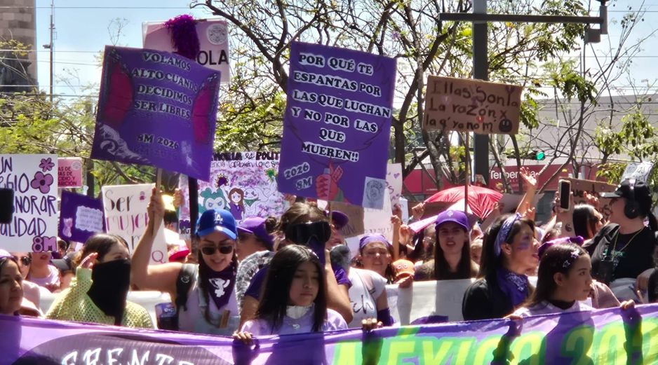 Cientos de mujeres se dieron cita en la Glorieta de las y los Desaparecidos para exigir justicia y alto a la violencia. EL INFORMADOR / R. Bobadilla