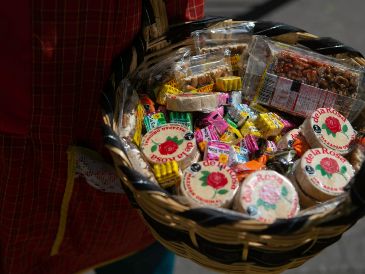 Ante la creciente competencia en Guadalajara, la empresa comenzó a comercializar el producto fuera de la ciudad, poco a poco, el público empezó a identificarlo como “Mazapán de la Rosa”. EL INFORMADOR/ ARCHIVO