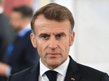Macron no precisó si ese G7 de Energía será presencial o por videoconferencia, como el G7 de Finanzas celebrado este lunes. EFE/RADEK PIETRUSZKA