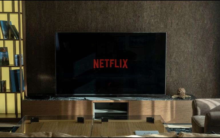 Películas románticas, dramas, thrillers y documentales forman parte de la variedad que ofrece Netflix en su programación. PEXELS