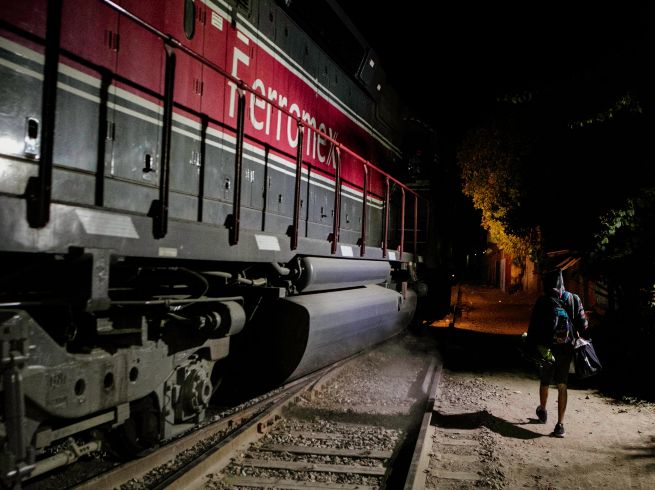 La FGE fue la encargada de realizar el cateo en la zona de Pueblo Quieto. EL INFORMADOR/ARCHIVO