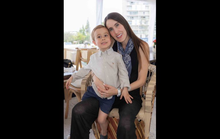 Franco Mondragón y Adriana Berecochea. GENTE BIEN JALISCO / Revista del 13 de marzo 2026