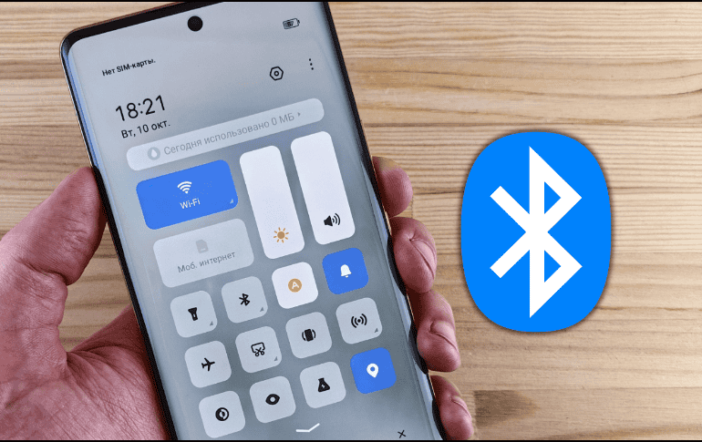 El Bluetooth es una herramienta funcional que puede ser atacada. ESPECIAL/Canva