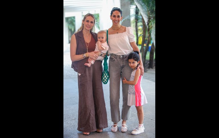 María Emilia Moreno Purata, Madonna Franco y Leonor de la Torre. GENTE BIEN JALISCO / C. Jimeno