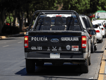La detención se logró gracias a las labores de la Comisaría de Inteligencia y su homóloga municipal localizaron a los dos sujetos que son captados en video cuando lanzan una bomba 