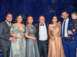 Jesús Reynoso, Paola Oliman , Liliana Oliman,Enrique Michel, Fernanda Oliman, Eduardo Gómez y Nicolás Gómez. GENTE BIEN JALISCO / Revista del 13 de marzo 2026