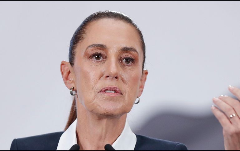 Sheinbaum detalló que el Plan B se enviará el lunes, y que se analiza a qué Cámara se destinará. EFE / I. ESQUIVEL