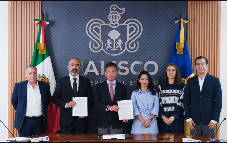 El acuerdo permitirá integrar datos para visualización de tránsito en tiempo real en Google Maps y Waze. ESPECIAL