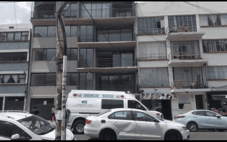 Información preliminar señala que el hombre habitaba en el tercer piso del edificio de cinco niveles. ESPECIAL