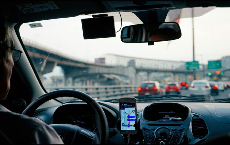 Los taxis de aplicación no podrán recoger a los pasajeros en las terminales del aeropuerto, sin embargo, sí se les brindarán algunas facilidades para que el usuario tenga la opción de elegir. Unsplash