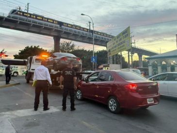 La vigilancia pone especial atención en la detección de vehículos que prestan servicio de transporte público sin autorización, con el objetivo de inhibir la operación de unidades irregulares que representan un riesgo para las y los usuarios. CORTESÍA