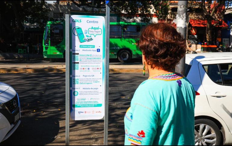 Desde la app será posible activar el estacionamiento, monitorear el tiempo utilizado y ampliar el periodo si se requiere, todo sin moverse del lugar donde se encuentren. EL INFORMADOR / J. ACOSTA