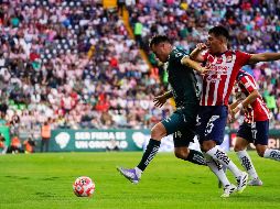 Chivas se medirá ante León, con la mira puesta en extender su racha invicta en casa y acercarse al liderato del torneo. IMAGO7.