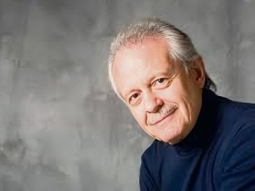 Jorge Mester conduce el programa con una lectura que privilegia la intensidad expresiva y el diálogo entre distintas épocas musicales. CORTESÍA