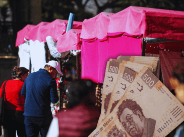 a mayor parte de la población económicamente activa que se incorpora al mercado laboral se va a la informalidad. EL INFORMADOR / ARCHIVO