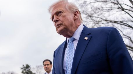 El Presidente de Estados Unidos reiteró que su Administración mantendrá la ofensiva militar en Irán. EFE/S. Thew