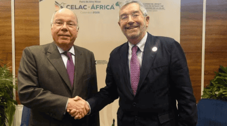 El canciller Juan Ramón de la Fuente sostuvo un encuentro con su homólogo brasileño Mauro Viera, con quien revisó la agenda bilateral. X / @SRE_mx