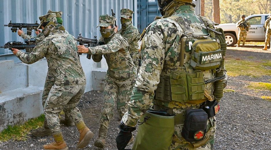 Elementos de la Marina participaron en el cateo que permitió la detención de presuntos integrantes del grupo delictivo. ESPECIAL