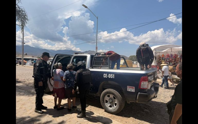 La Policía Regional encontraron a dos mujeres de la tercera edad, originarias de Ciudad Guzmán, quienes estaban extraviadas en la zona Centro del municipio. SECRETARÍA DE SEGURIDAD ESTATAL