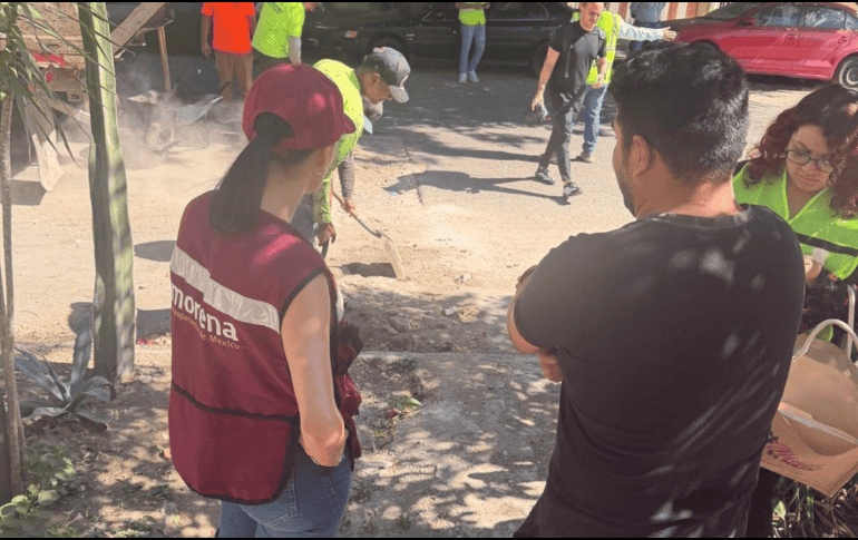 Según datos de la legisladora, se estima que a la fecha persisten más de siete mil zonas afectadas por baches, zanjas y socavones. ESPECIAL