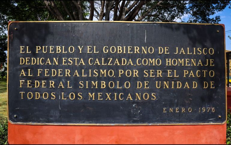 Entre los trabajos más relevantes destacan la renovación de bancas, luminarias, suelos, áreas recreativas y los mosaicos de la estación del Tren Ligero, además de mejoras en las vialidades cercanas. EL INFORMADOR/ A. Navarro
