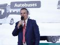 El presidente ejecutivo de la Asociación Nacional de Productores de Autobuses, Camiones y Tractocamiones reconoció los apoyos a la industria impulsado por el Gobierno de México. EFE / S. Gutiérrez