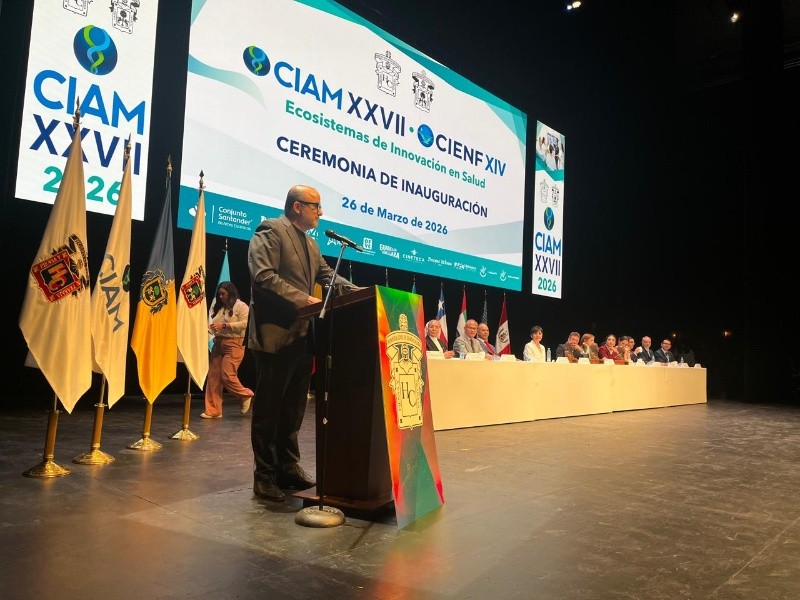 &nbsp;Entrega de los premios Fray Antonio Alcalde por Humanitarismo y Servicio a Ricardo Villanueva.