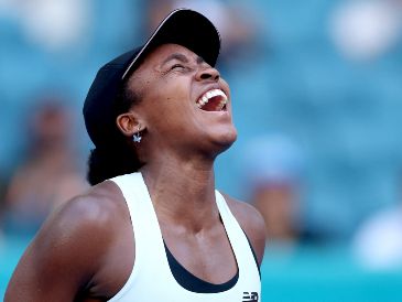 Gauff hizo valer seis de once puntos de quiebre en el recital de tenis que dio este jueves. AFP/ M. STOCKMAN.
