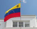 Félix Plasencia, encargado de negocios de Venezuela para Estados Unidos, publicó fotos de las embajadas para anunciar la noticia. X/@plasenciafelixr
