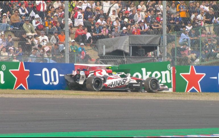 El accidente de Bearman demostró que cualquier perturbación, como el aire turbulento de un auto que pierde potencia adelante, rompe el flujo aerodinámico que mantiene al coche pegado al asfalto. X/ @F1.