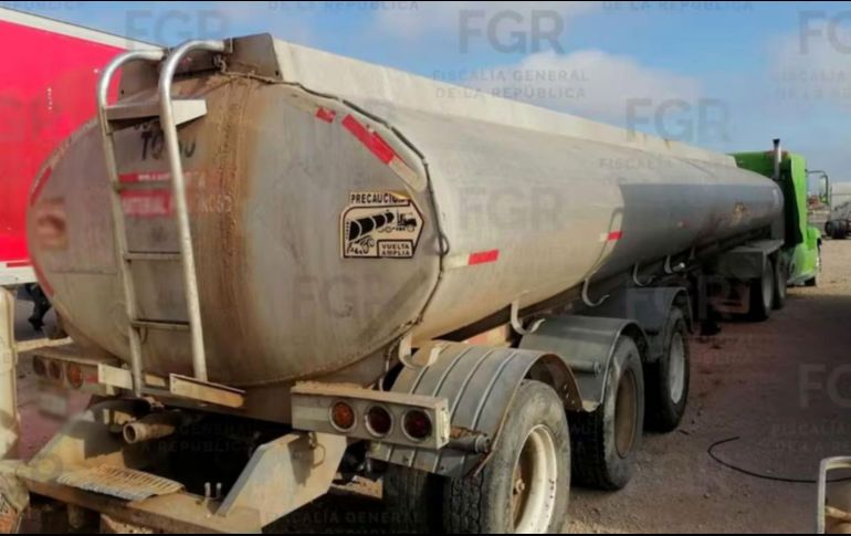 Tras ejecutar una orden de cateo en un inmueble ubicado en Reynosa, Tamaulipas, la Fiscalía General de la República (FGR) aseguró alrededor de dos millones 189 mil litros de hidrocarburo. ESPECIAL