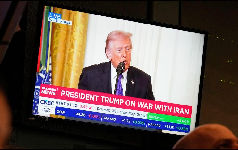 Israel y Estados Unidos lanzaron una oleada de ataques contra Irán, que golpeó Teherán en las primeras horas de la mañana de este martes. AP / S. WENIG