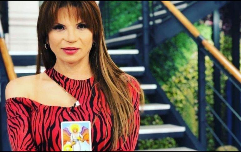 El mes de abril llega cargado de una energía renovadora, trayendo consigo cambios inesperados y oportunidades que pueden marcar un antes y un después en la vida personal y profesional de cada signo del zodiaco. FACEBOOK / Mhoni Vidente