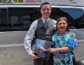 Pedro Pascal recibió un ajolote huichol y peluche de Tláloc como regalo en visita oficial de la jefa de gobierno, Clara Brugada. X/@ClaraBrugadaM