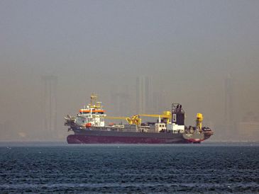 China advierte que una escalada del conflicto podría afectar la estabilidad en el Estrecho de Ormuz. EFE/ARCHIVO